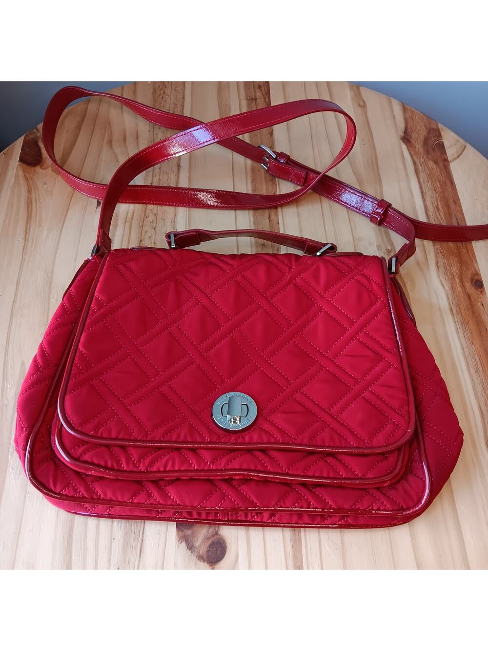 Vera Bradley Purse Red Quilted Microfiber Adjustable Strap Turn-Lock Closure EUC
